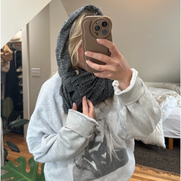 Lululemon Vinyasa Scarf - Picture 4 of 11